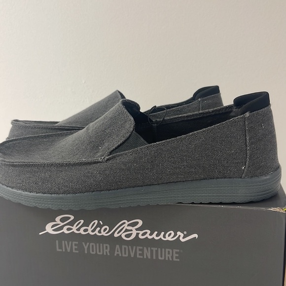 Brand new men’s Eddie Bauer slip on shoes. Full cushioned footbed. main image 15